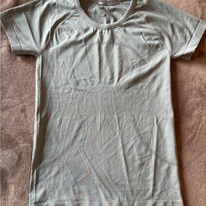 lululemon athletica Short Sleeve Tee in Light Sage